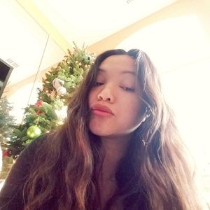 Meet your Posher, Sandy